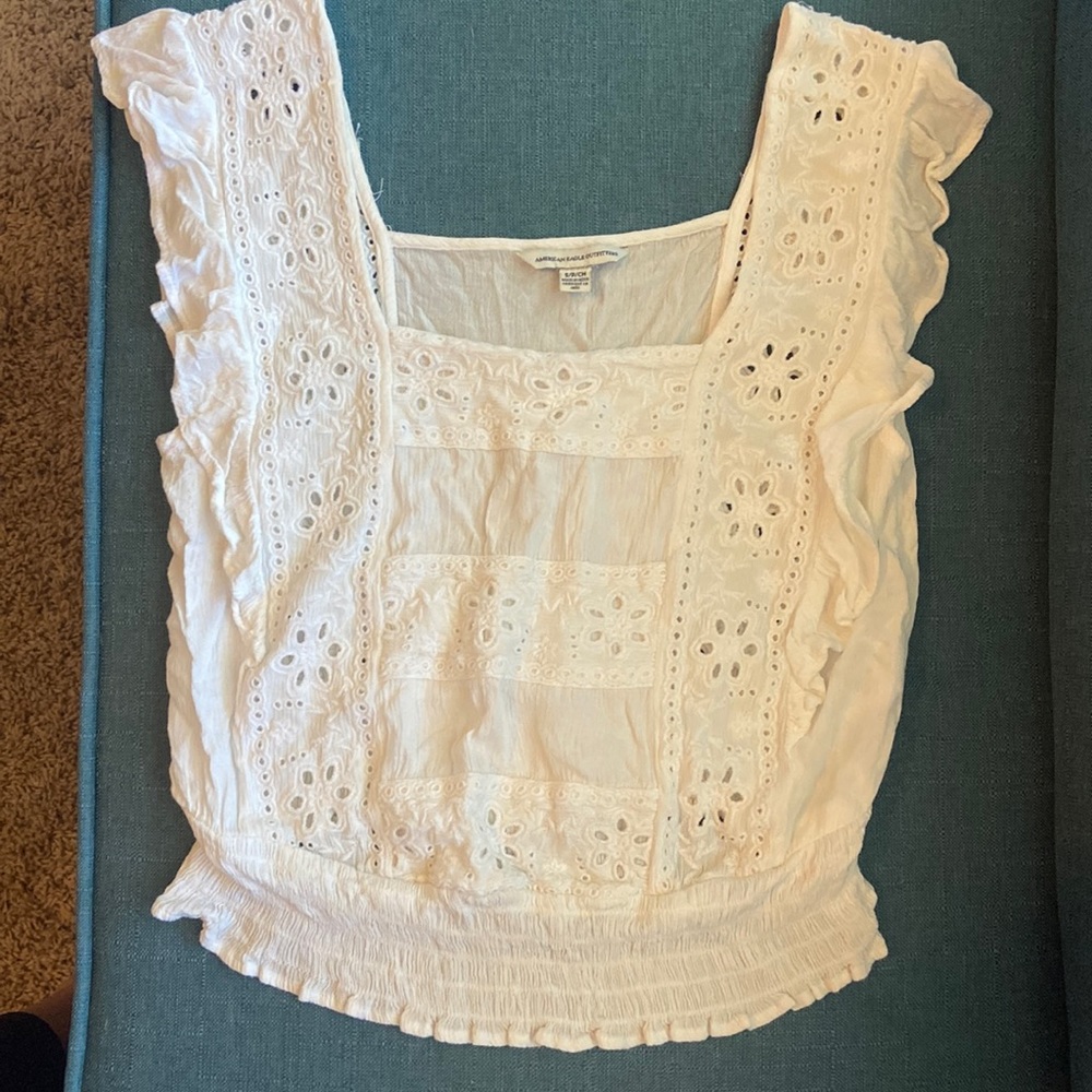 Worn once American Eagle crop tank size small in white